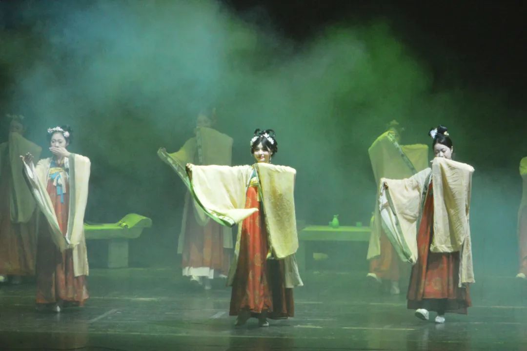 ���ѻ� ��(�й���)���޹�˾����