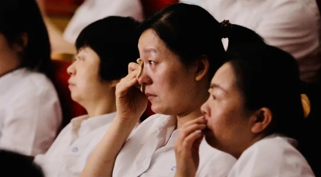 ���ѻ� ��(�й���)���޹�˾����