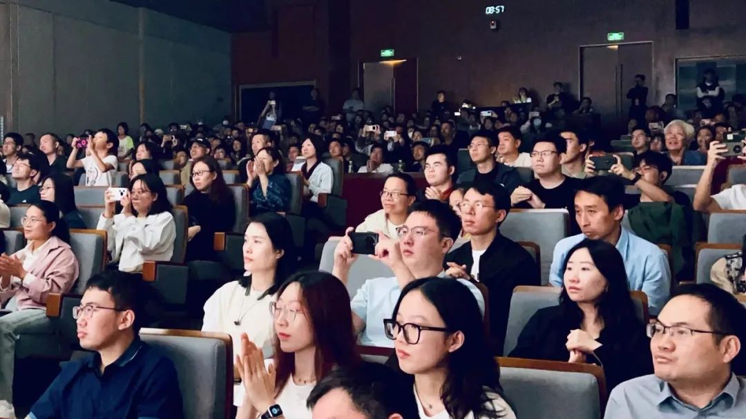 ���ѻ� ��(�й���)���޹�˾����