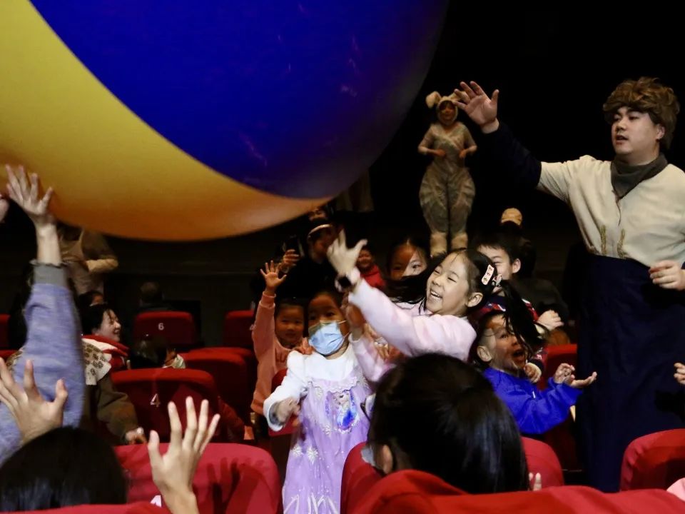 ���ѻ� ��(�й���)���޹�˾����