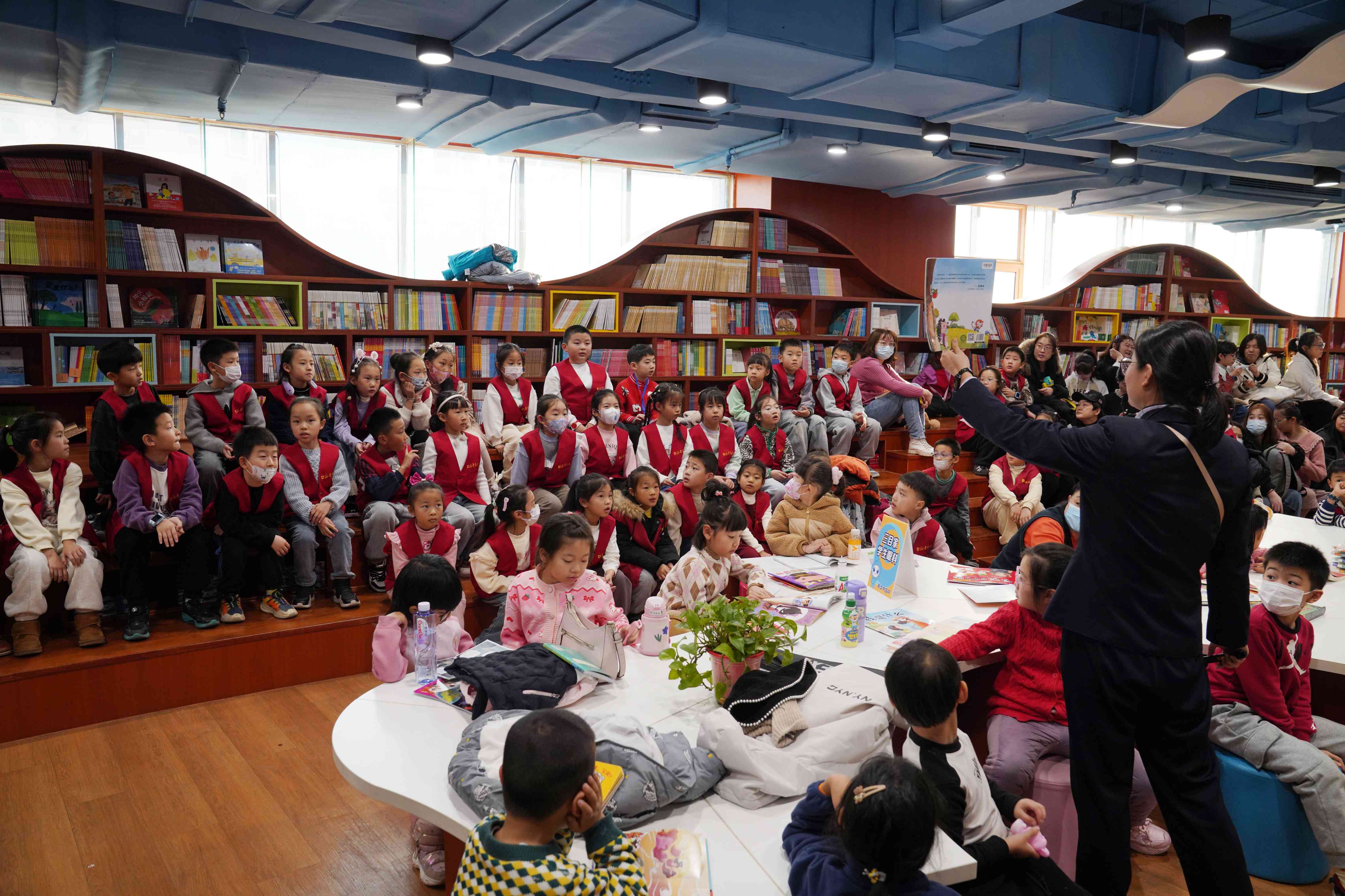 ���ѻ� ��(�й���)���޹�˾����