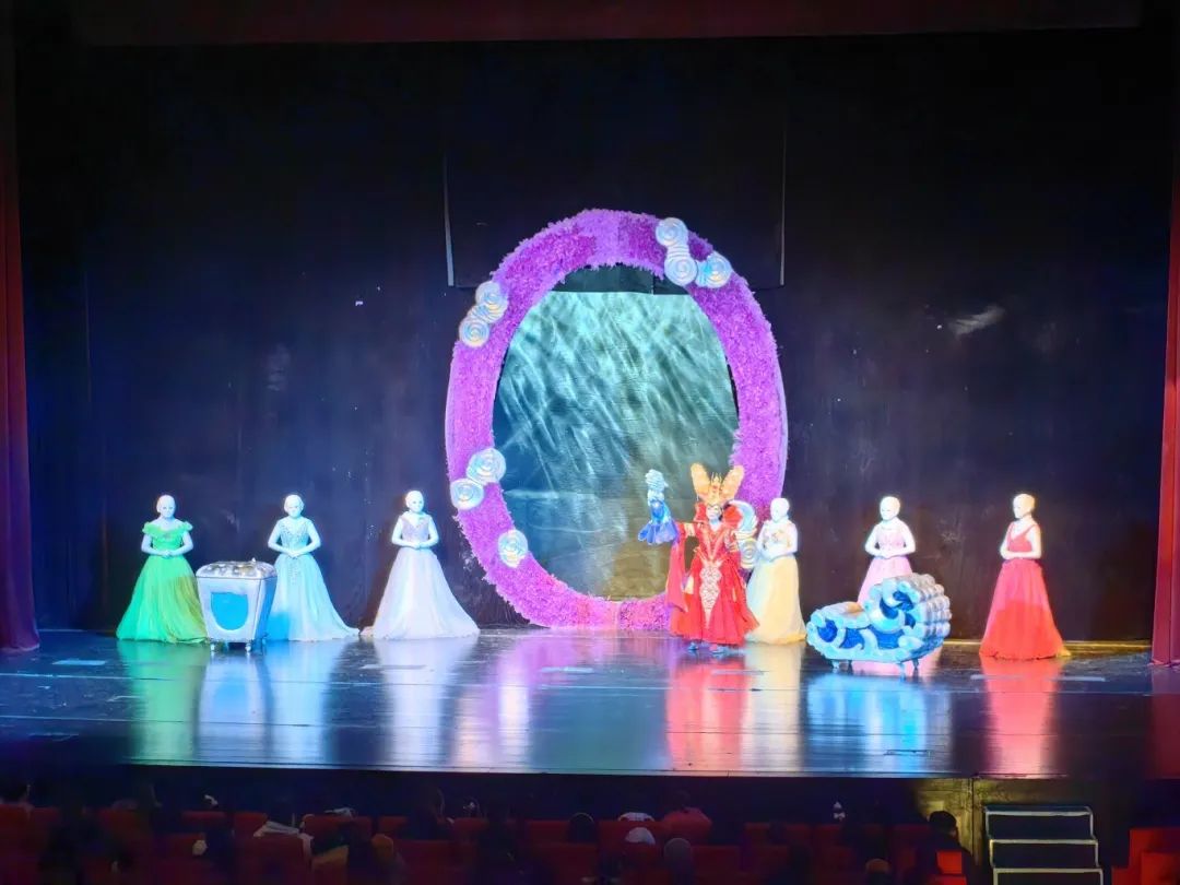 ���ѻ� ��(�й���)���޹�˾����