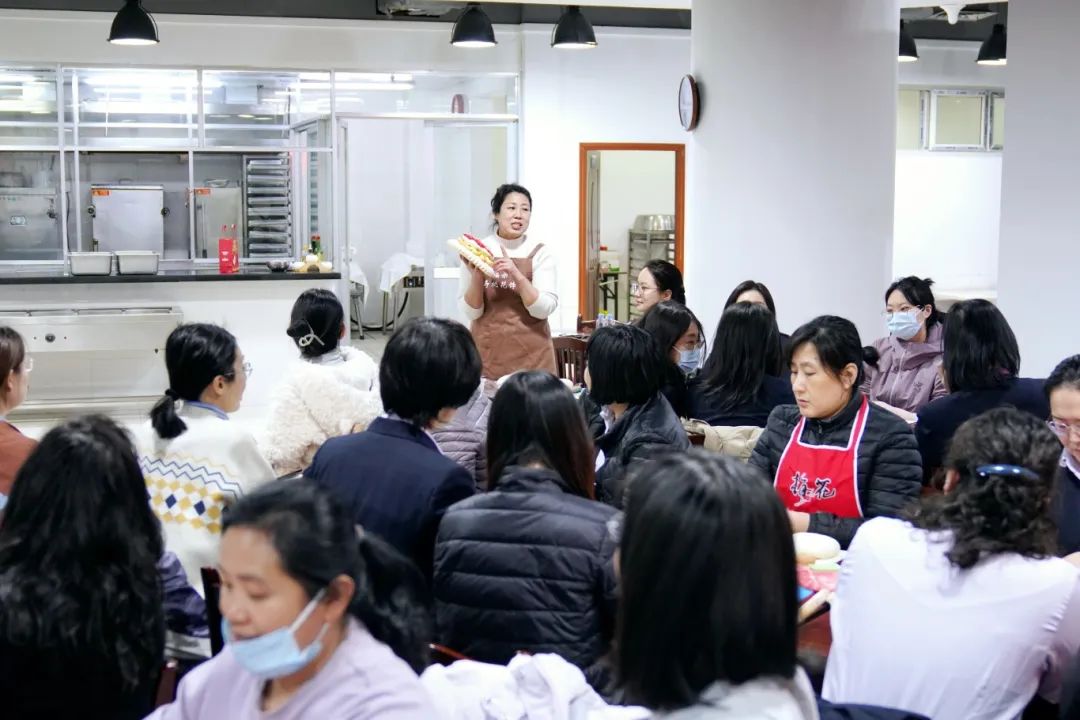 ���ѻ� ��(�й���)���޹�˾����