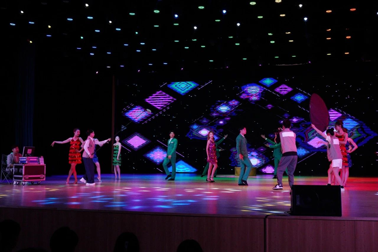 ���ѻ� ��(�й���)���޹�˾����