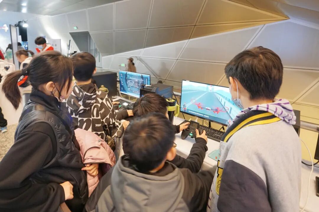 ���ѻ� ��(�й���)���޹�˾����